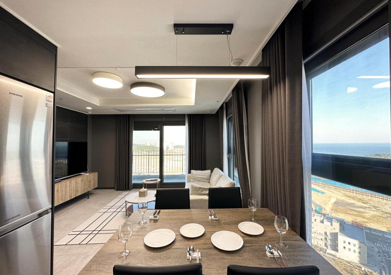 Y Collection By Uh Flat Osiria Aparthotel Busan Ngoại thất bức ảnh